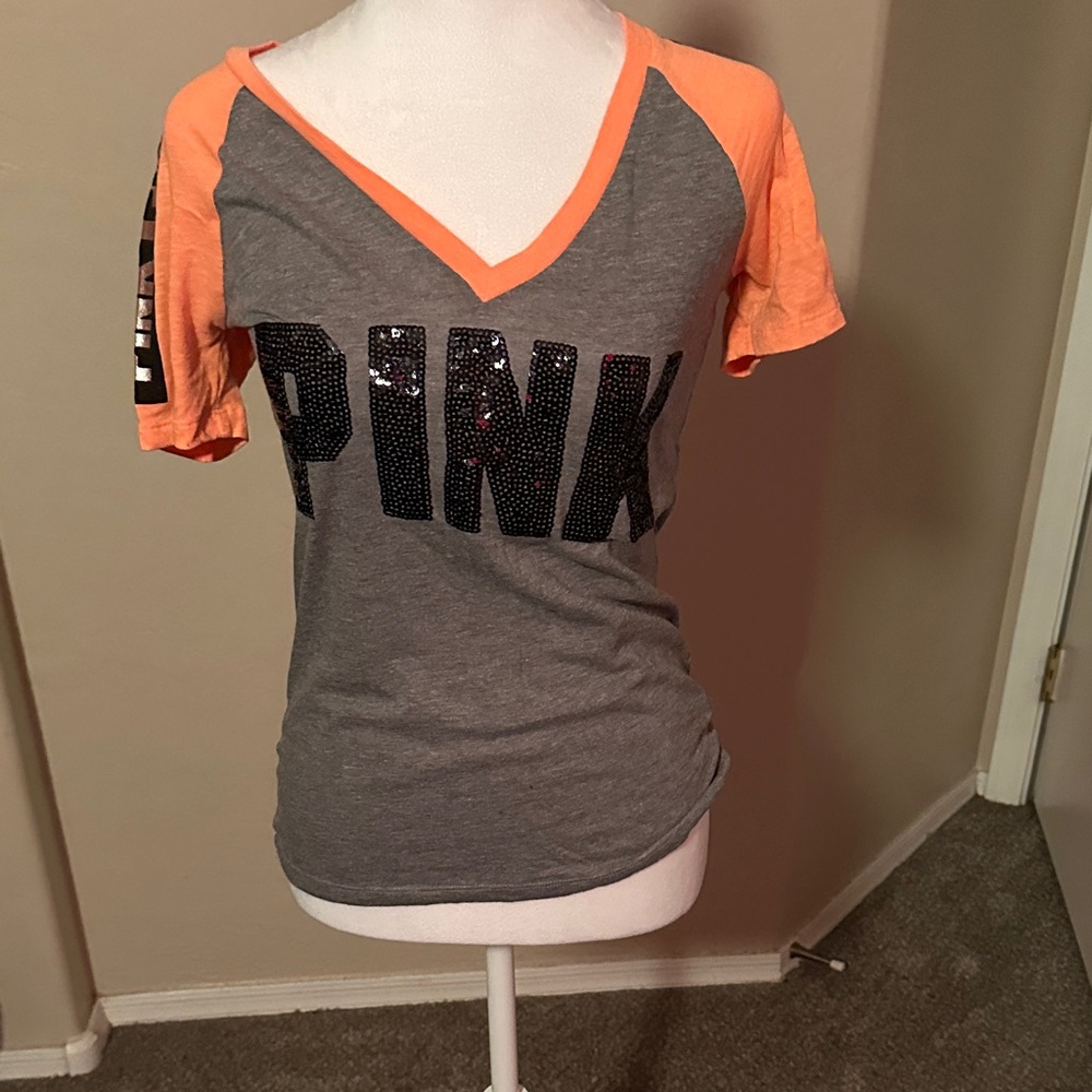 Vs pink Gray and Orange V-Neck Sequin Logo Top